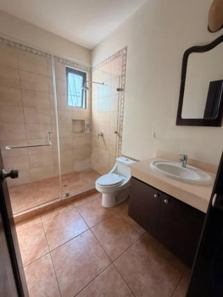 Preciosa residencia de un nivel en Lazos de Fraijanes — miniatura 2 de 16