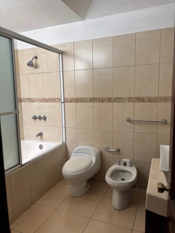 Hermosa casa grande en Residencial Los Diamantes — foto 2 de 17