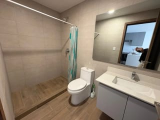 Apartamento en renta Parque 14 zona 14 — miniatura 13 de 17