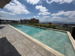 Apartamento en renta Parque 14 zona 14 — miniatura 3 de 17