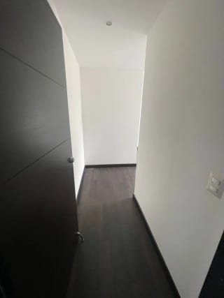 Apartamento en renta - Edificio Attica II, Zona 14 — miniatura 3 de 11